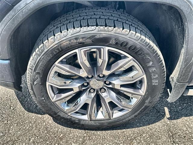 used 2023 GMC Sierra 1500 car, priced at $50,999