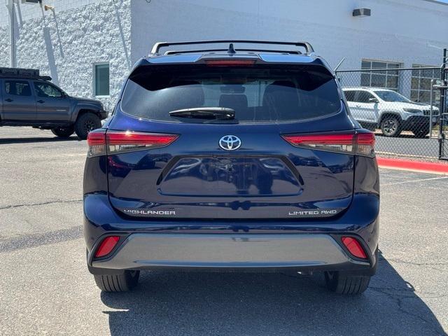 used 2022 Toyota Highlander car, priced at $43,199