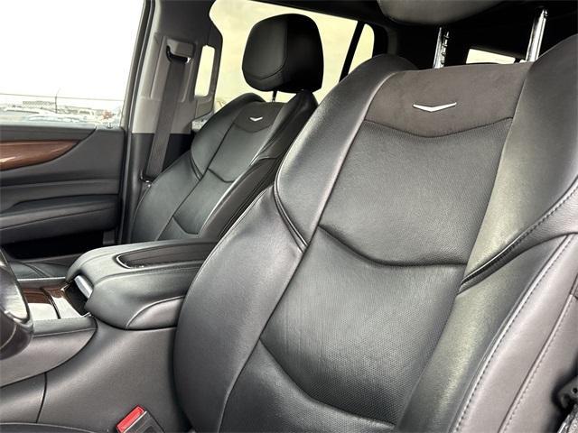 used 2019 Cadillac Escalade car, priced at $37,998