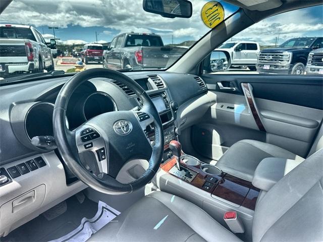 used 2013 Toyota Highlander car, priced at $19,399
