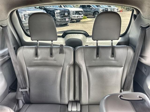 used 2013 Toyota Highlander car, priced at $19,399