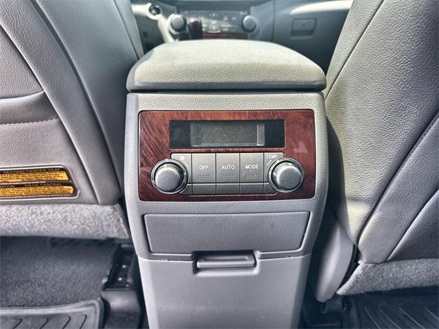 used 2013 Toyota Highlander car, priced at $19,399