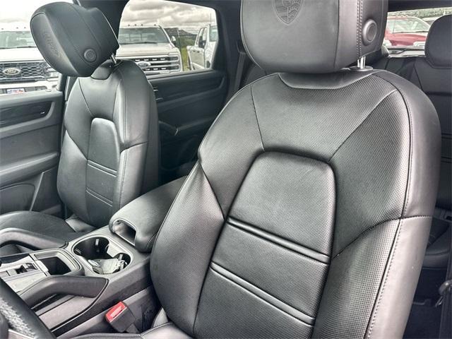 used 2022 Porsche Cayenne car, priced at $54,099