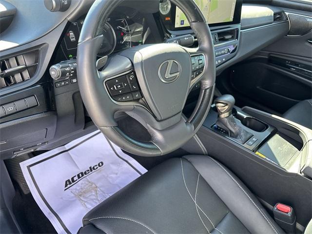 used 2023 Lexus ES 300h car, priced at $38,399