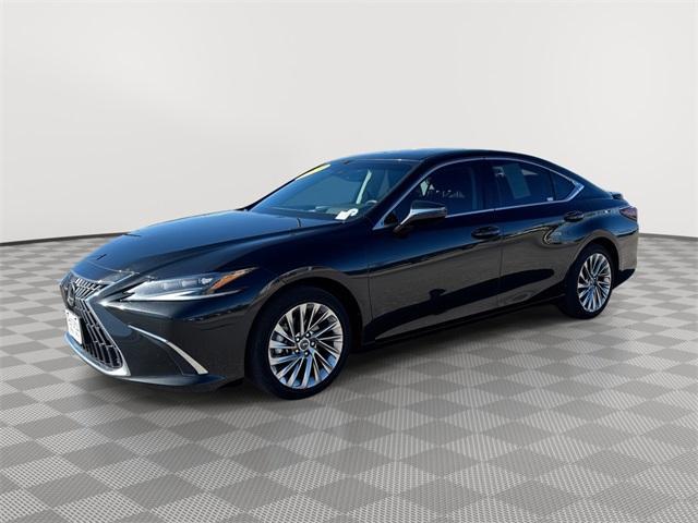 used 2023 Lexus ES 300h car, priced at $38,399