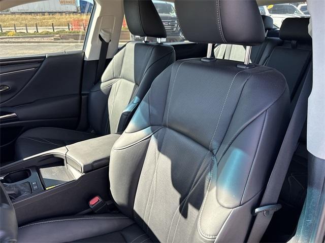 used 2023 Lexus ES 300h car, priced at $38,399