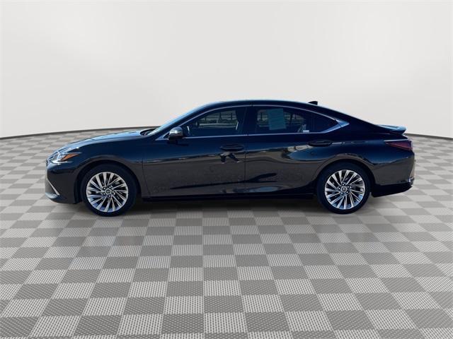 used 2023 Lexus ES 300h car, priced at $38,399