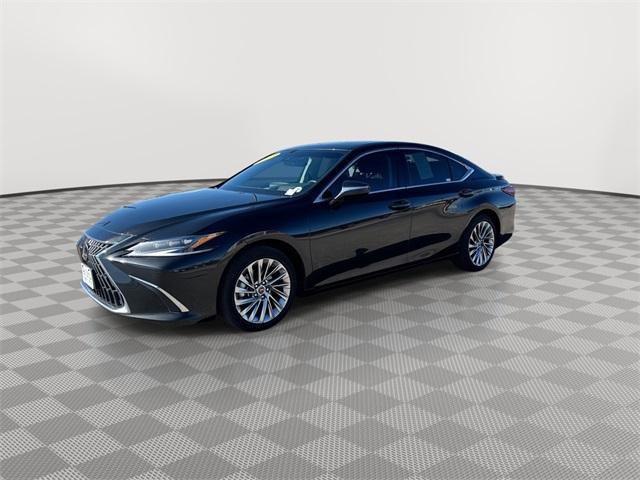 used 2023 Lexus ES 300h car, priced at $38,399