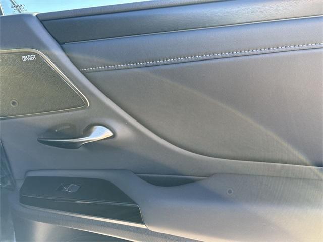 used 2023 Lexus ES 300h car, priced at $38,399