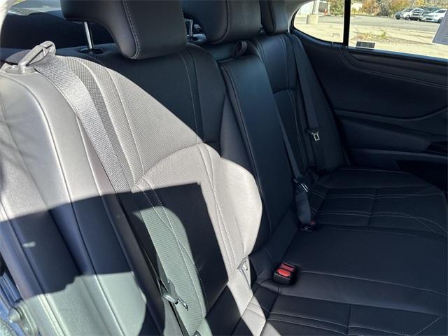 used 2023 Lexus ES 300h car, priced at $38,399
