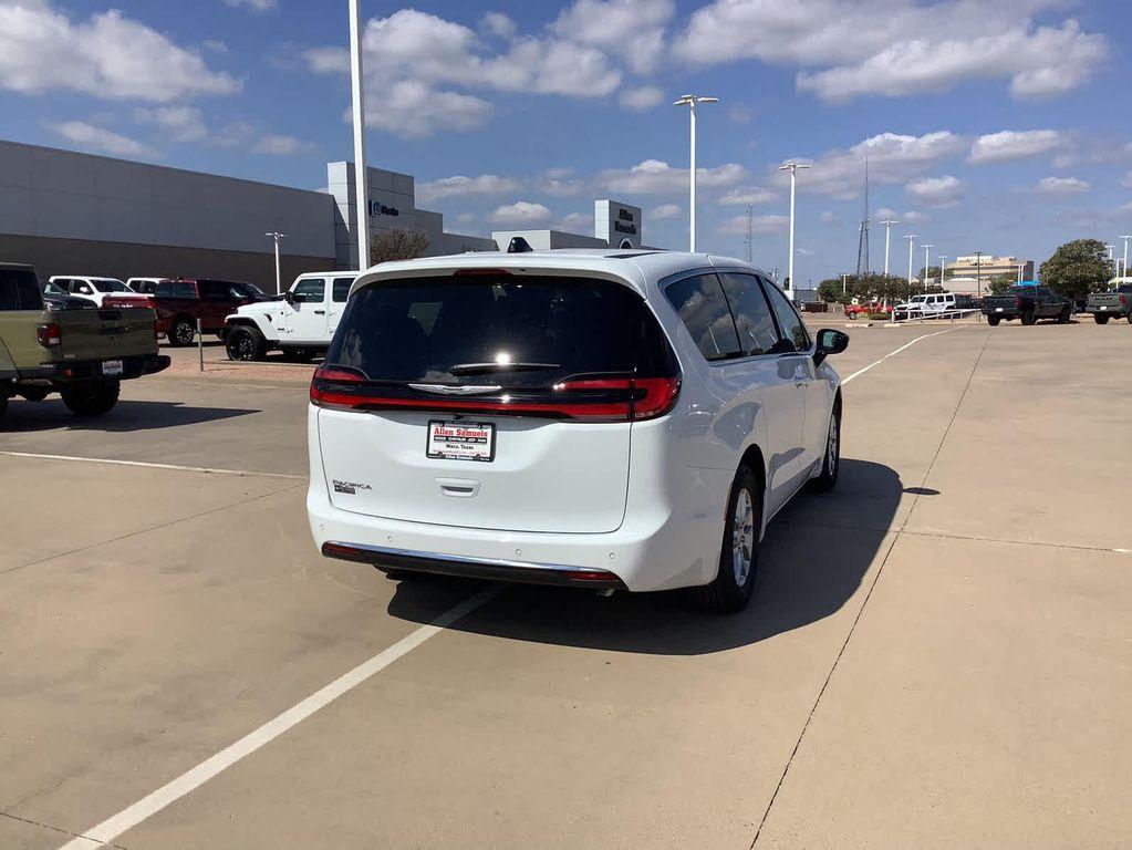 new 2026 Chrysler Pacifica car, priced at $42,365