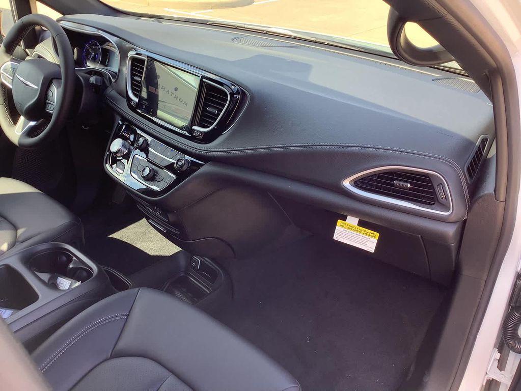 new 2026 Chrysler Pacifica car, priced at $42,365