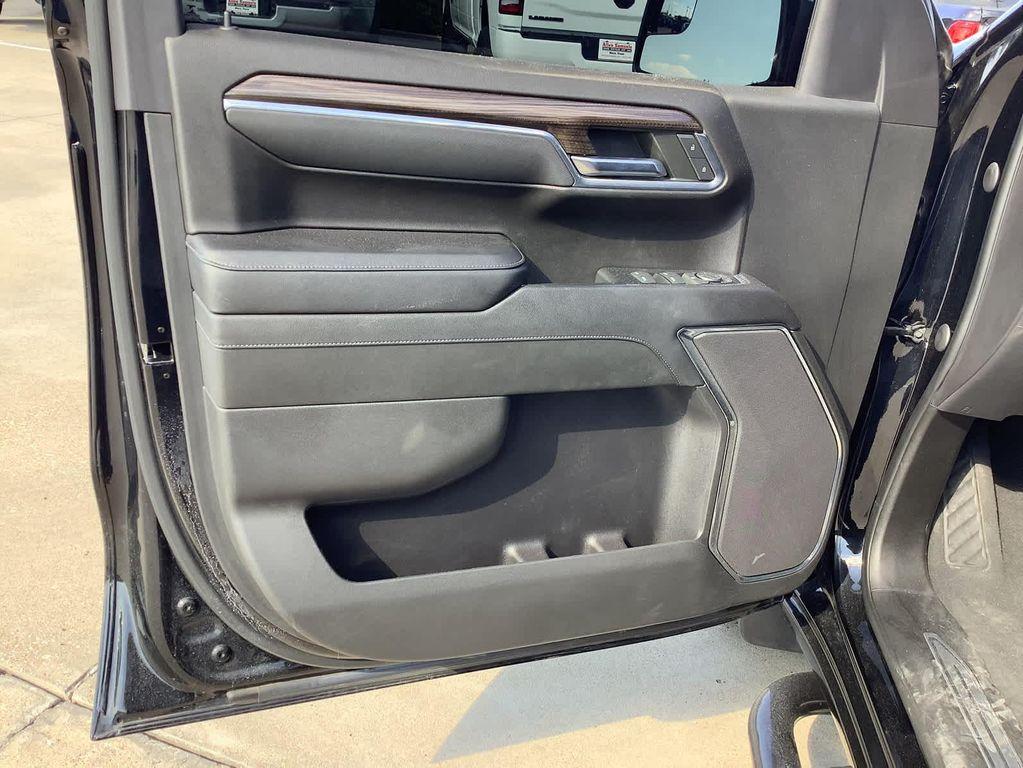 used 2023 Chevrolet Silverado 1500 car, priced at $40,885