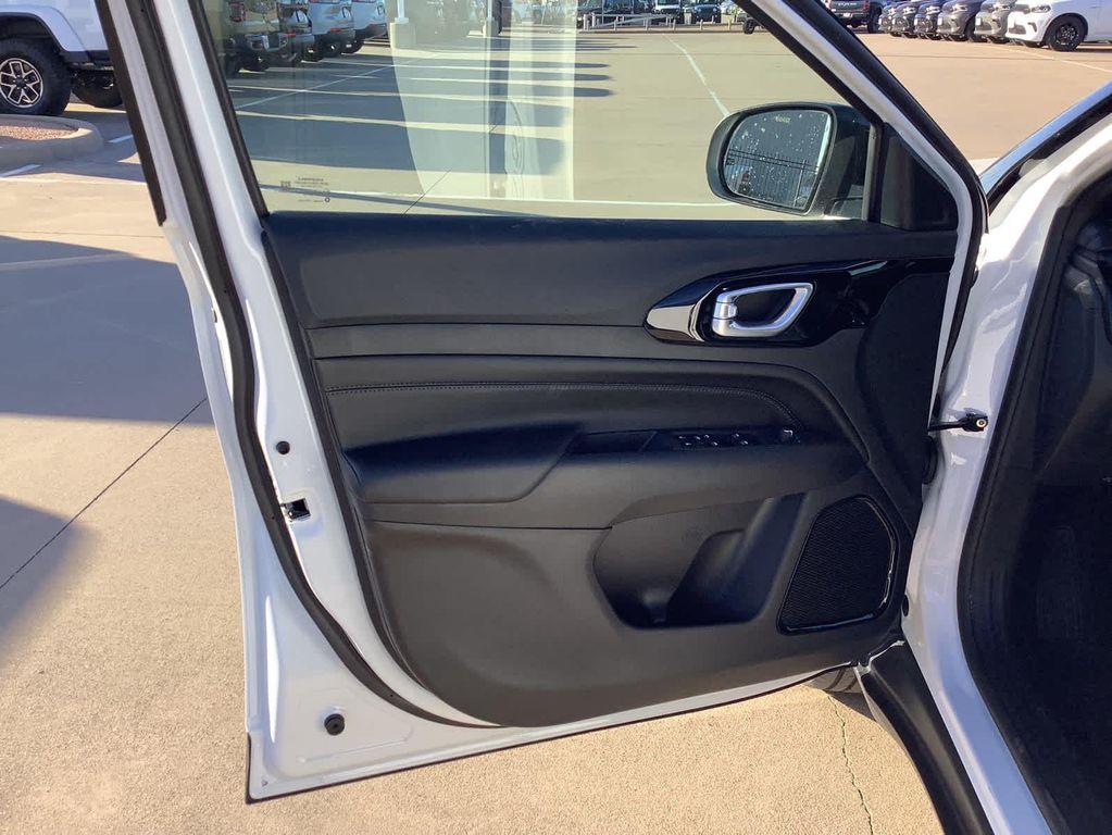 new 2026 Jeep Compass car, priced at $36,105