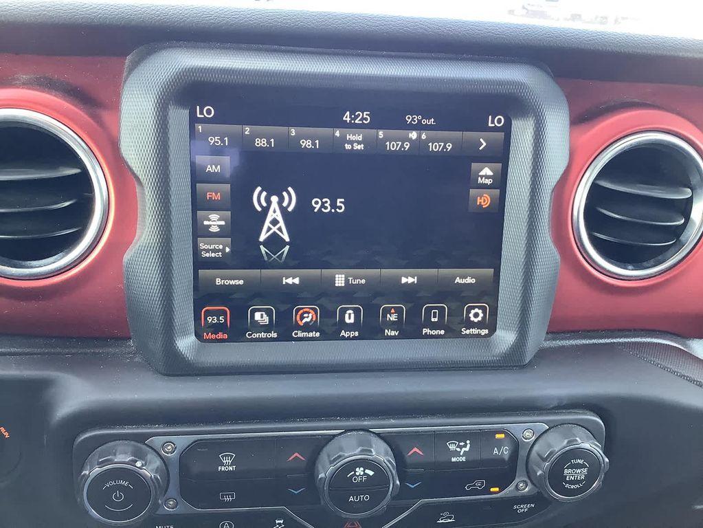 used 2021 Jeep Gladiator car, priced at $38,325