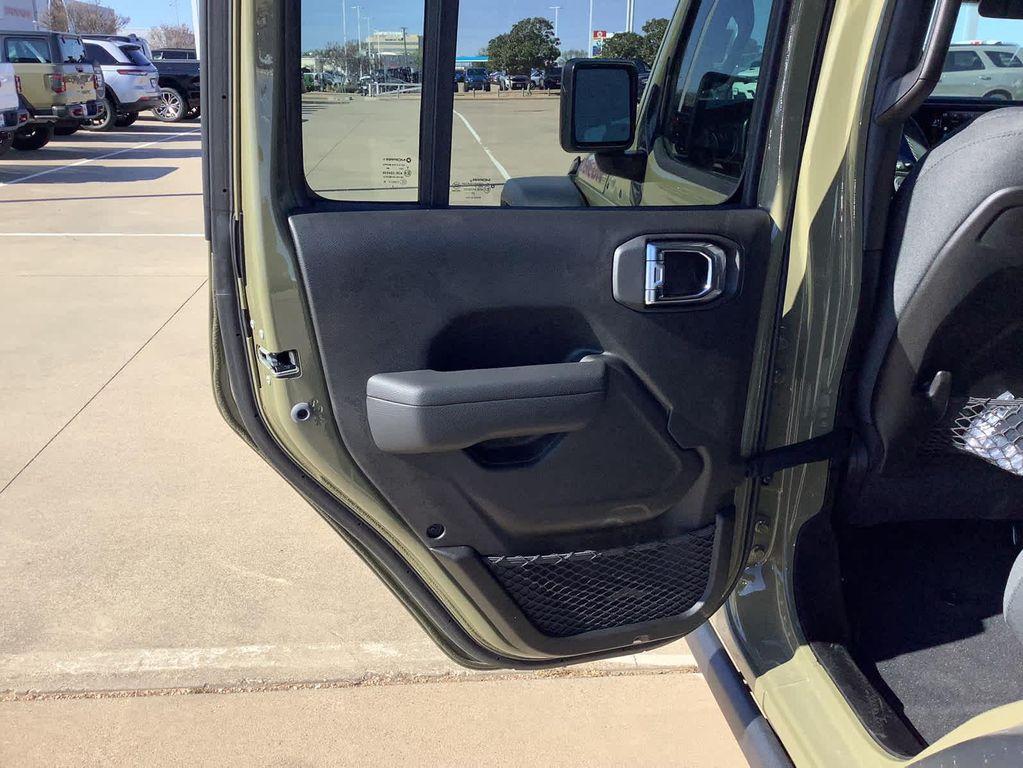 new 2025 Jeep Wrangler car, priced at $49,337