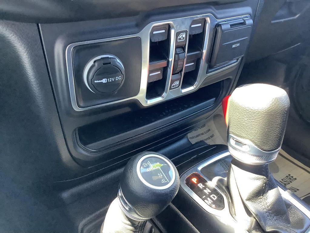 used 2023 Jeep Gladiator car, priced at $32,125