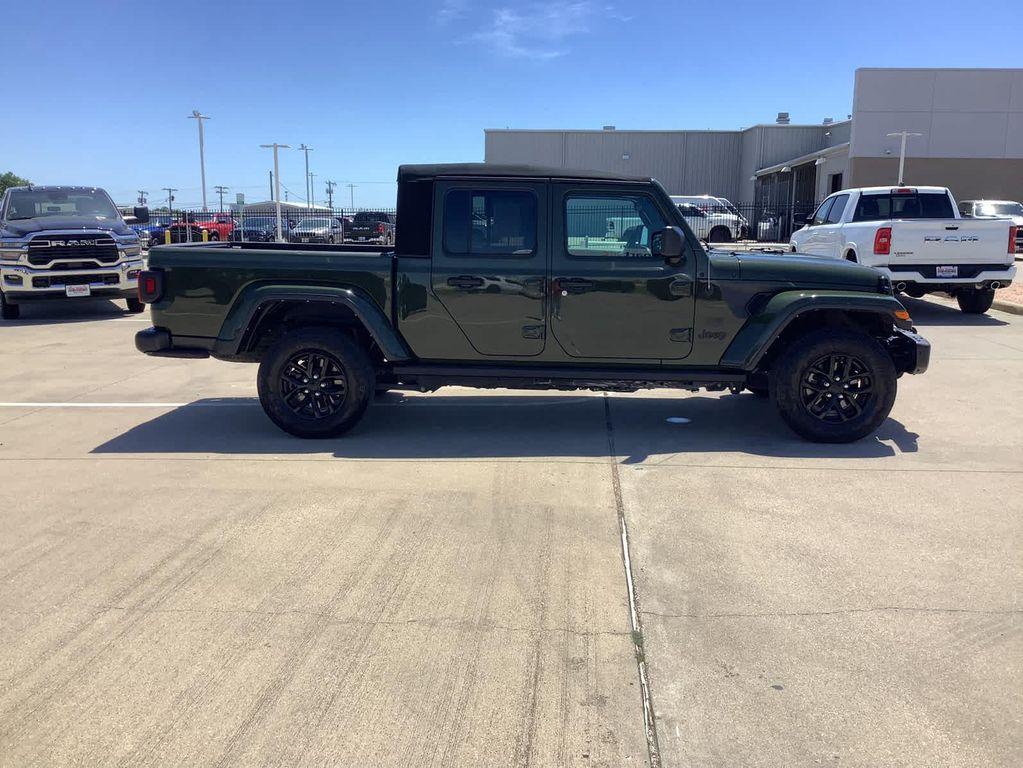 used 2023 Jeep Gladiator car, priced at $32,125