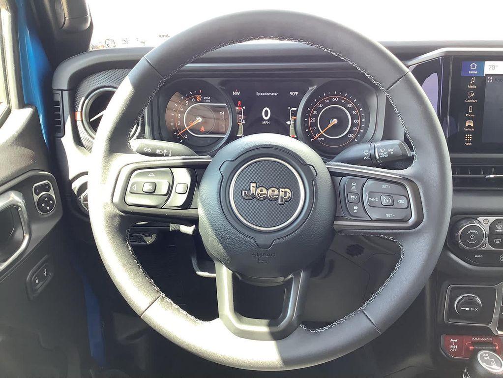 new 2025 Jeep Gladiator car, priced at $52,383