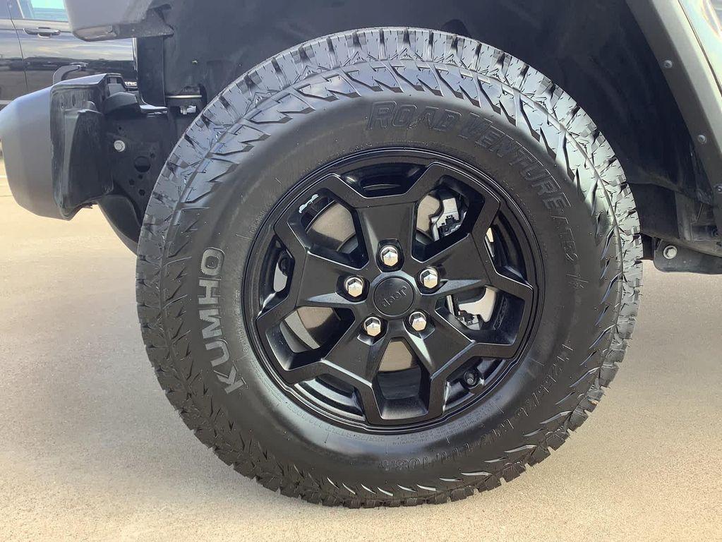 used 2022 Jeep Gladiator car, priced at $31,800