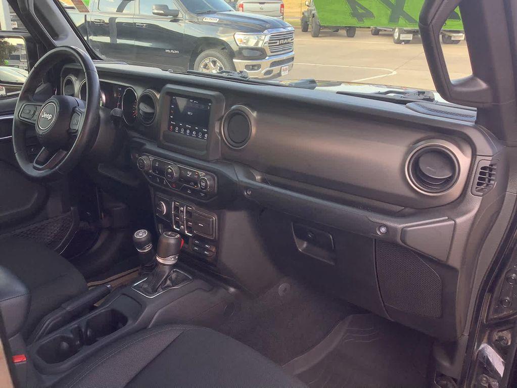used 2022 Jeep Gladiator car, priced at $31,800