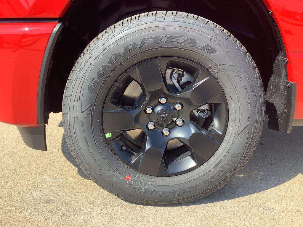 new 2025 Ram 1500 car, priced at $42,925