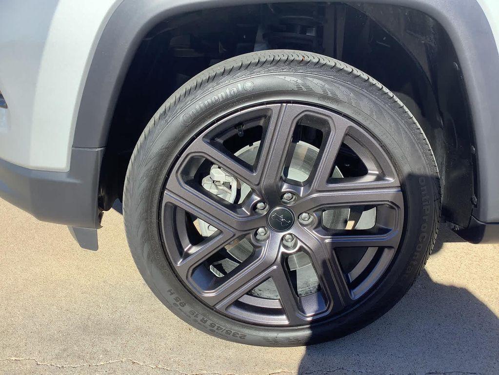 new 2025 Jeep Compass car, priced at $33,743