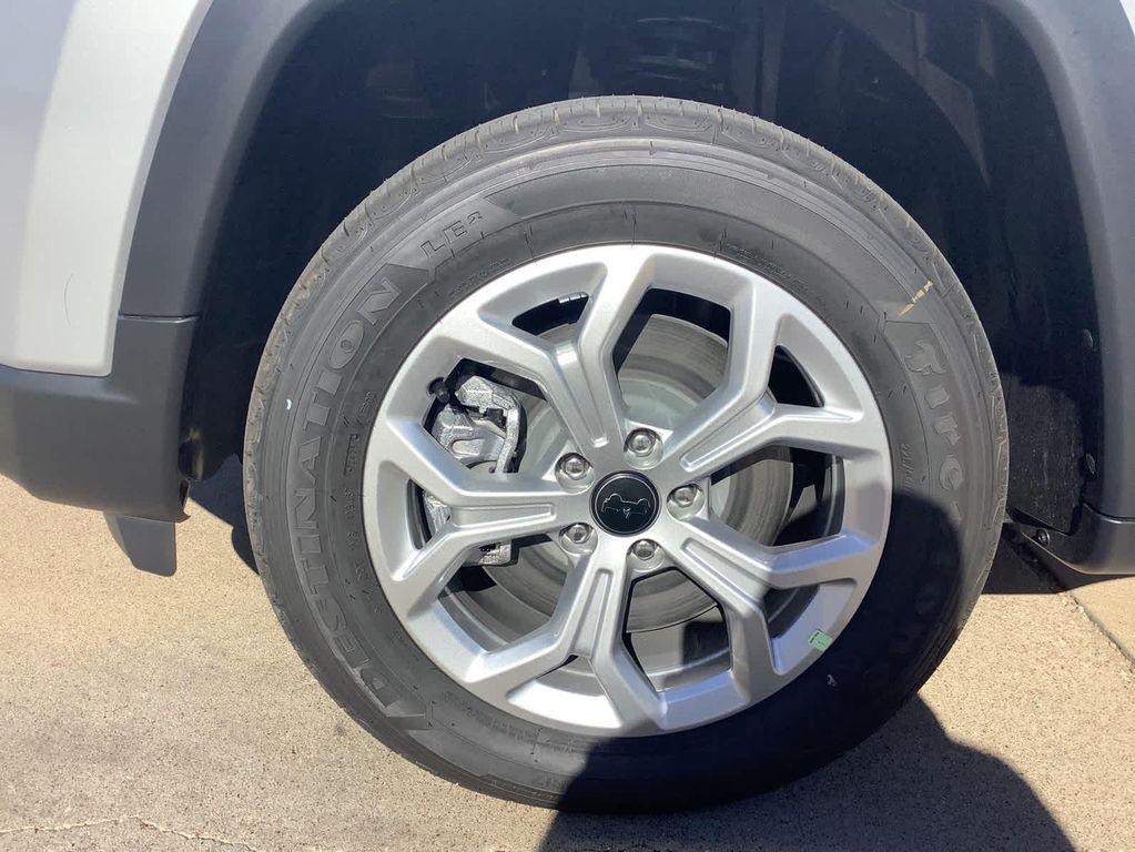 new 2026 Jeep Compass car, priced at $30,415