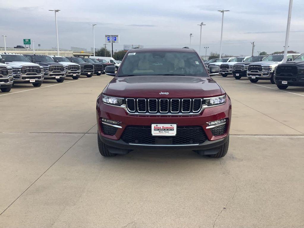 new 2025 Jeep Grand Cherokee car, priced at $47,685
