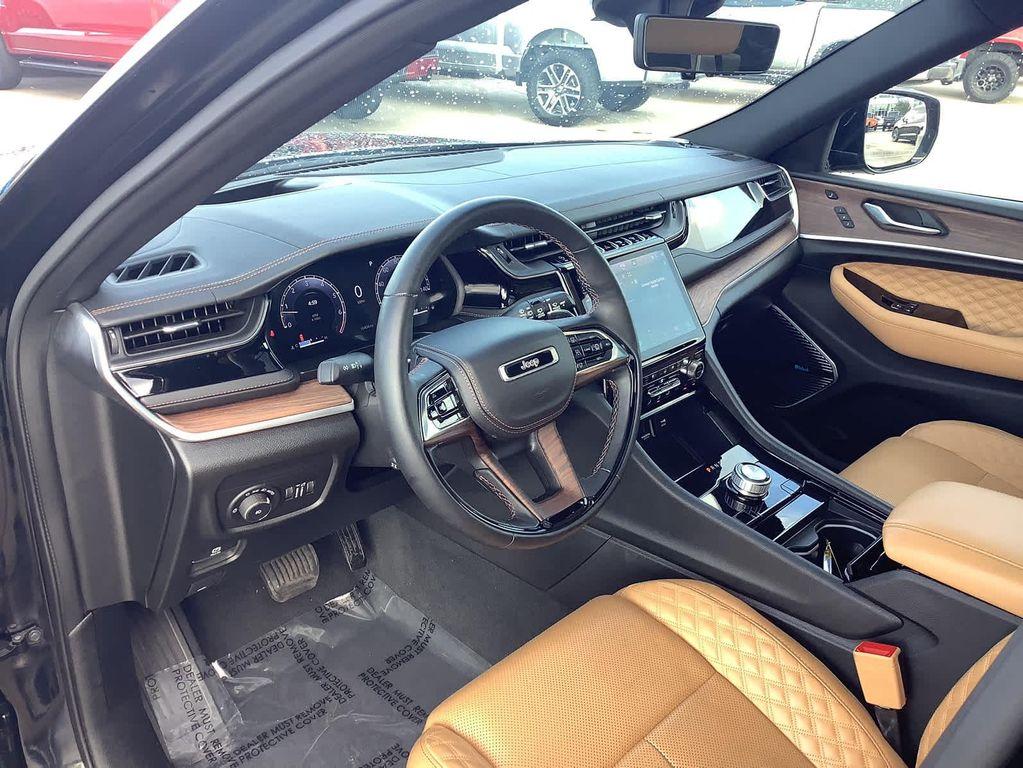 used 2023 Jeep Grand Cherokee car, priced at $48,580