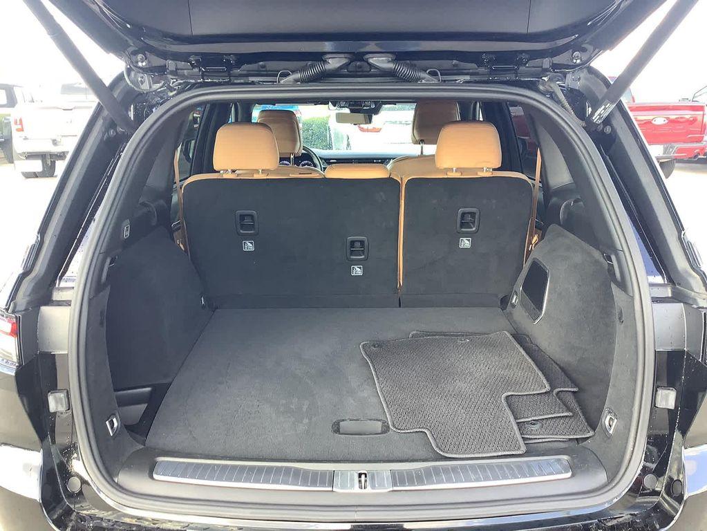 used 2023 Jeep Grand Cherokee car, priced at $48,580