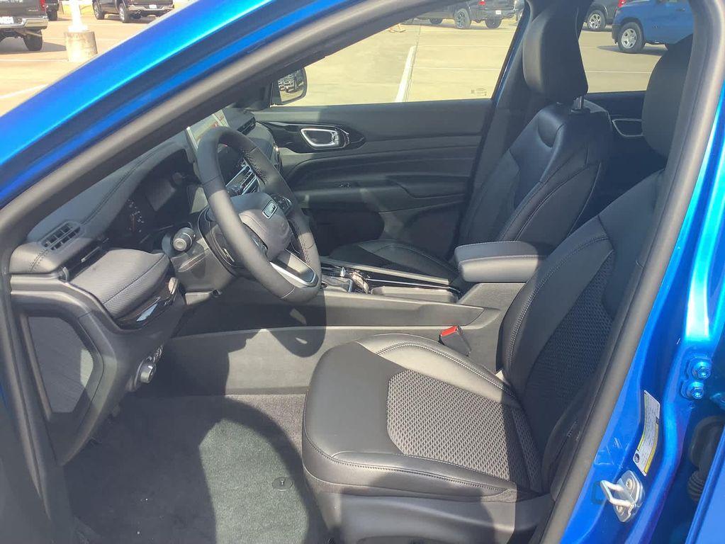 new 2026 Jeep Compass car, priced at $31,254