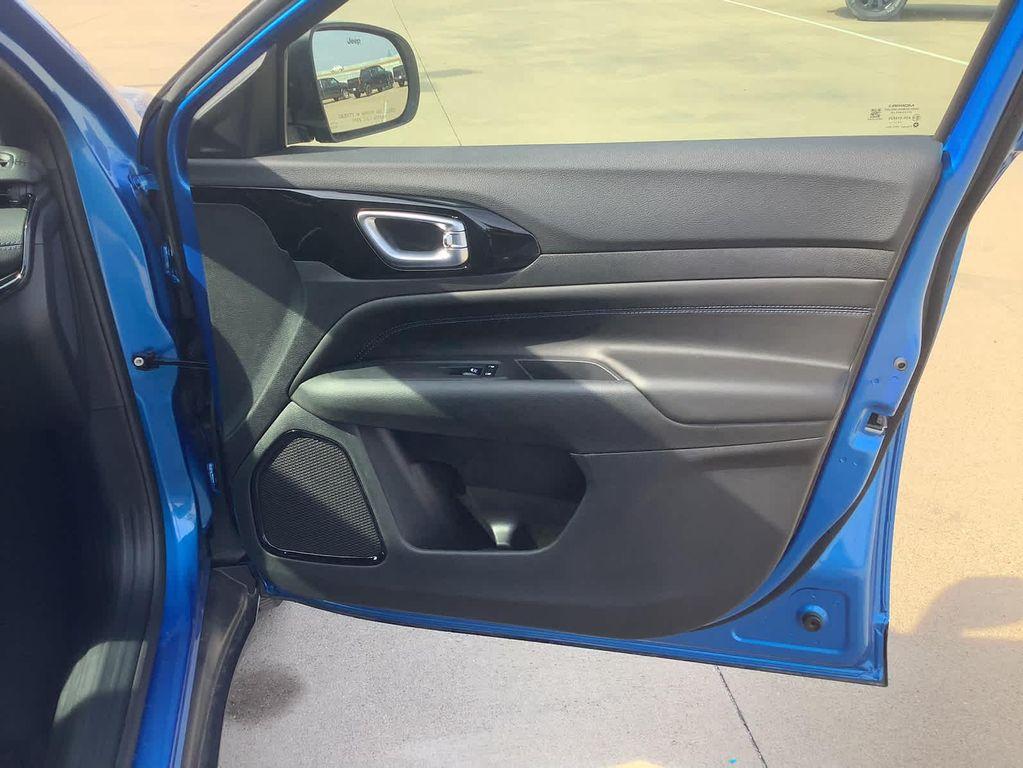 new 2026 Jeep Compass car, priced at $31,254