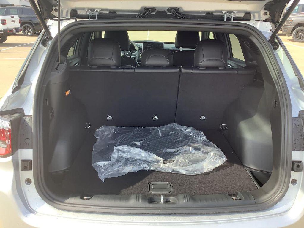 new 2026 Jeep Compass car, priced at $36,100