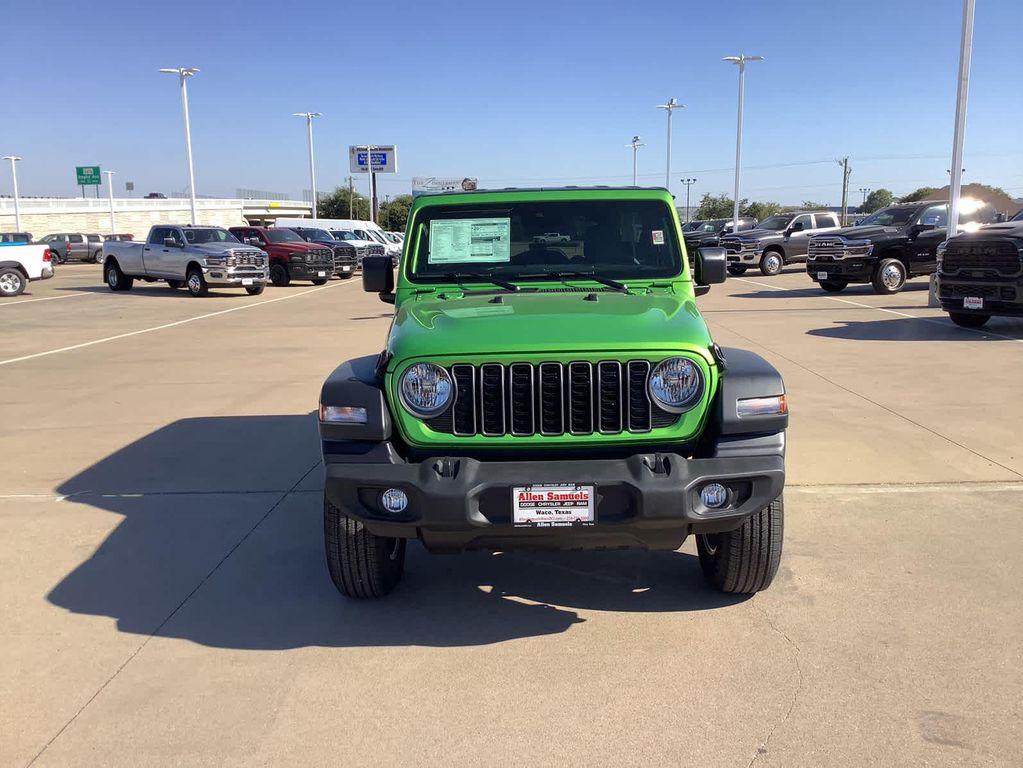 new 2025 Jeep Wrangler car, priced at $42,999
