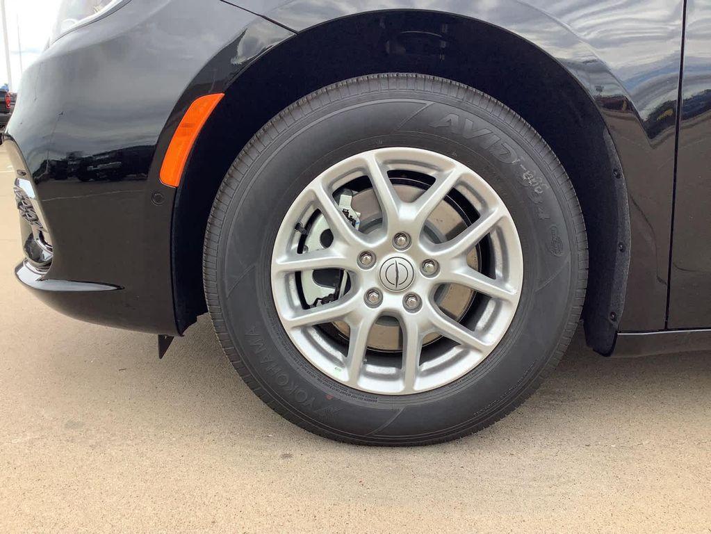 new 2026 Chrysler Pacifica car, priced at $42,740