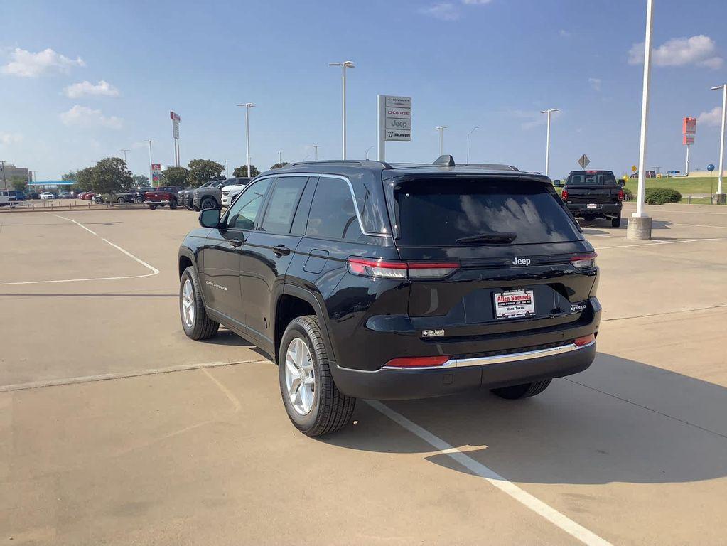 new 2025 Jeep Grand Cherokee car, priced at $31,326