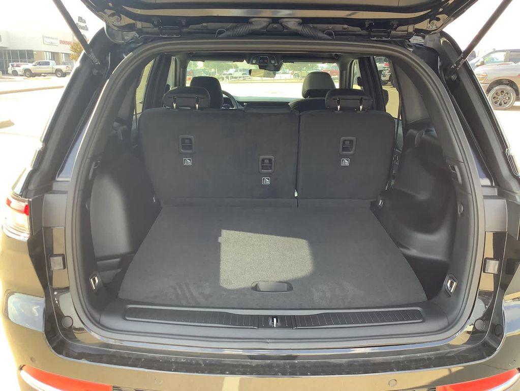 new 2025 Jeep Grand Cherokee car, priced at $31,326