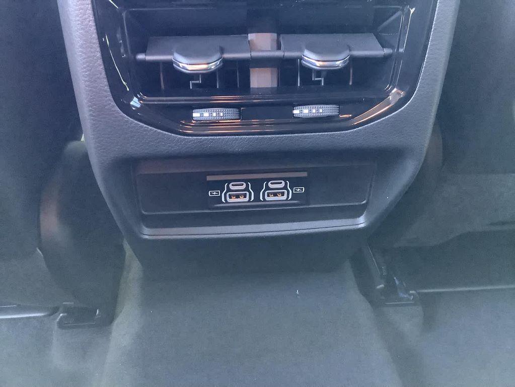 new 2025 Jeep Grand Cherokee car, priced at $30,749