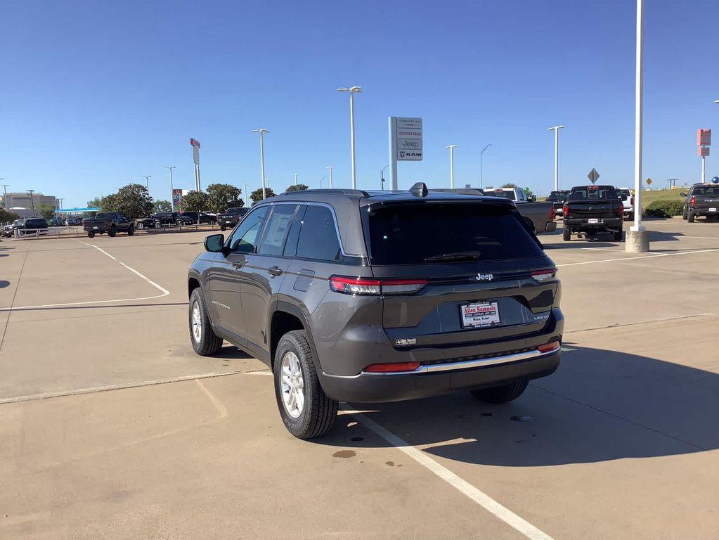 new 2025 Jeep Grand Cherokee car, priced at $30,749