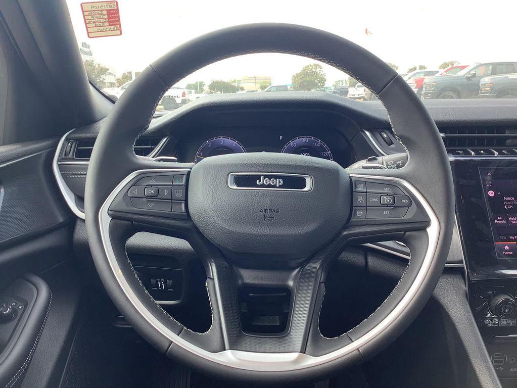 new 2025 Jeep Grand Cherokee L car, priced at $38,823