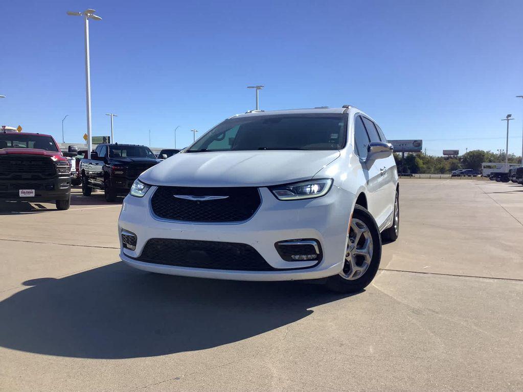 used 2021 Chrysler Pacifica car, priced at $30,425