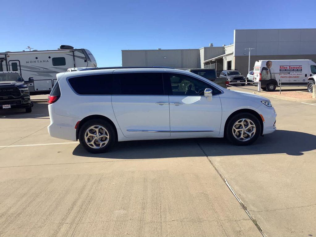 used 2021 Chrysler Pacifica car, priced at $30,425