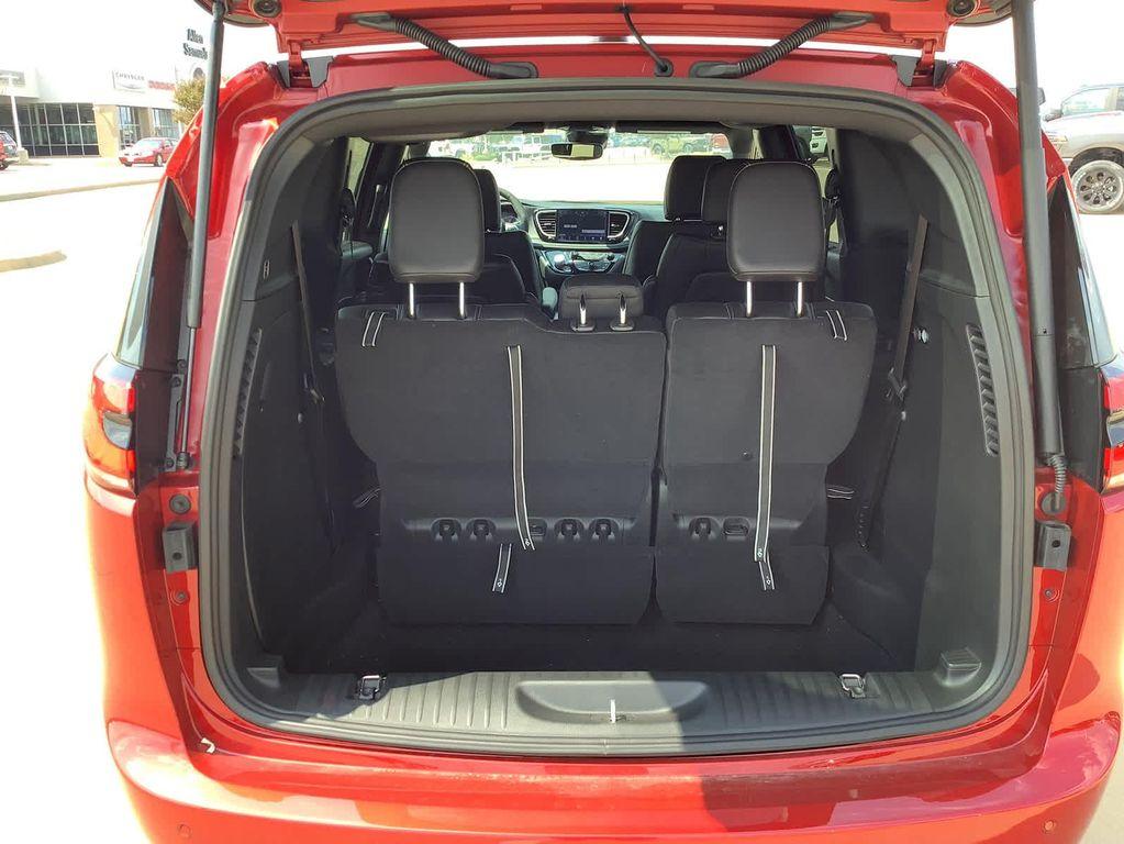 new 2026 Chrysler Pacifica car, priced at $41,235