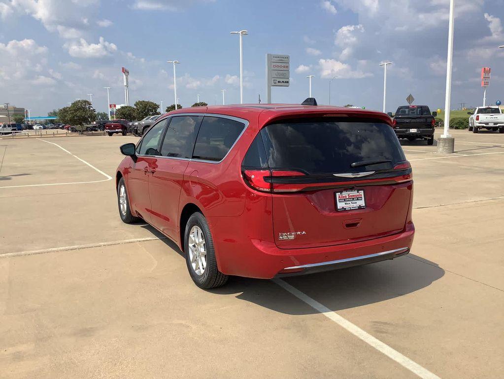 new 2026 Chrysler Pacifica car, priced at $41,235