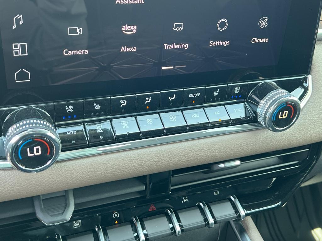 new 2025 GMC Canyon car, priced at $54,036