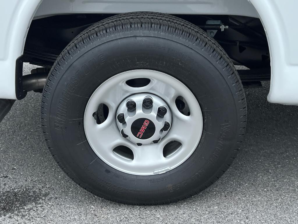 new 2025 GMC Savana 2500 car, priced at $52,685