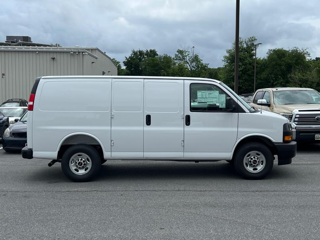 new 2025 GMC Savana 2500 car, priced at $52,685