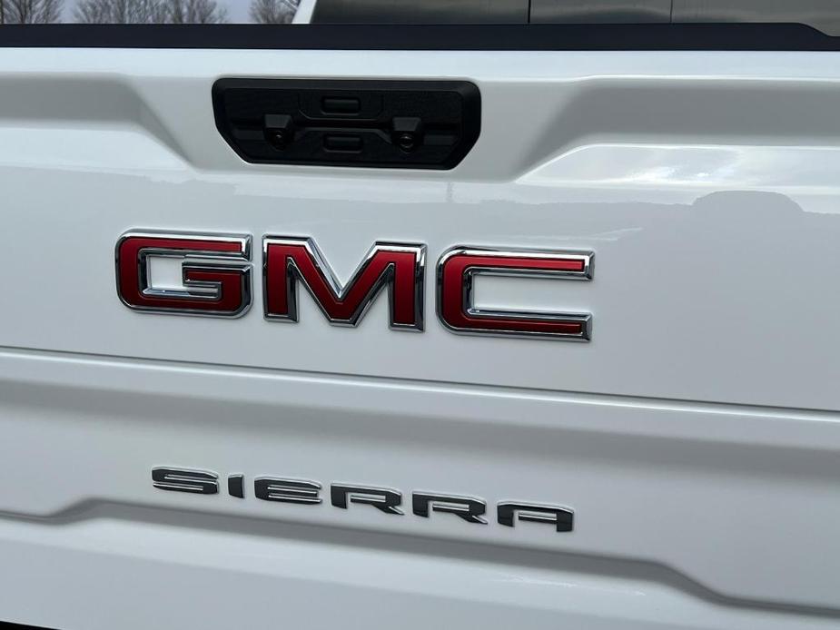 new 2025 GMC Sierra 1500 car, priced at $59,220