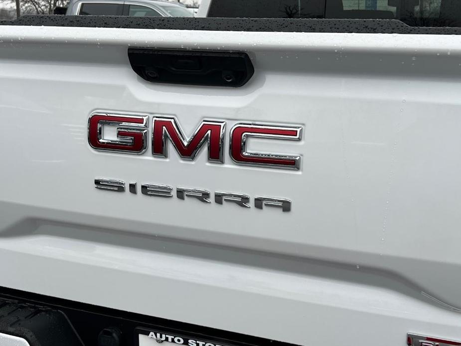 new 2025 GMC Sierra 1500 car, priced at $58,104